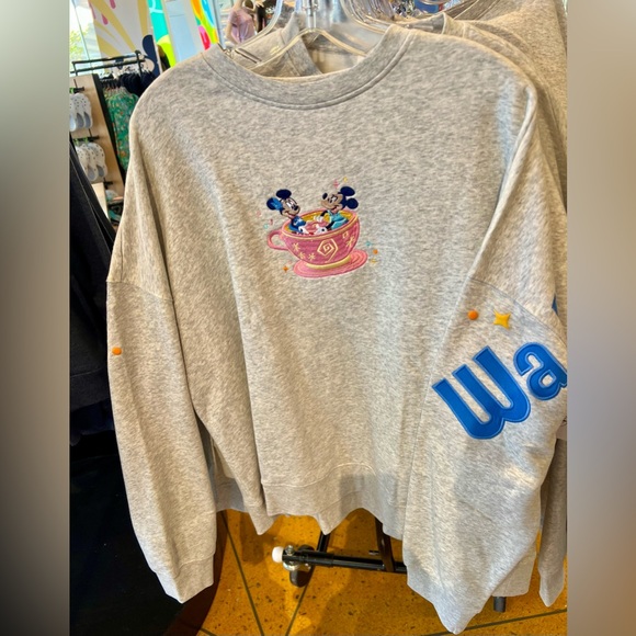 Disney Sweaters - 2026 Disney World Mickey & Minnie Teacup Best Day Ever Pullover Sweatshirt XL